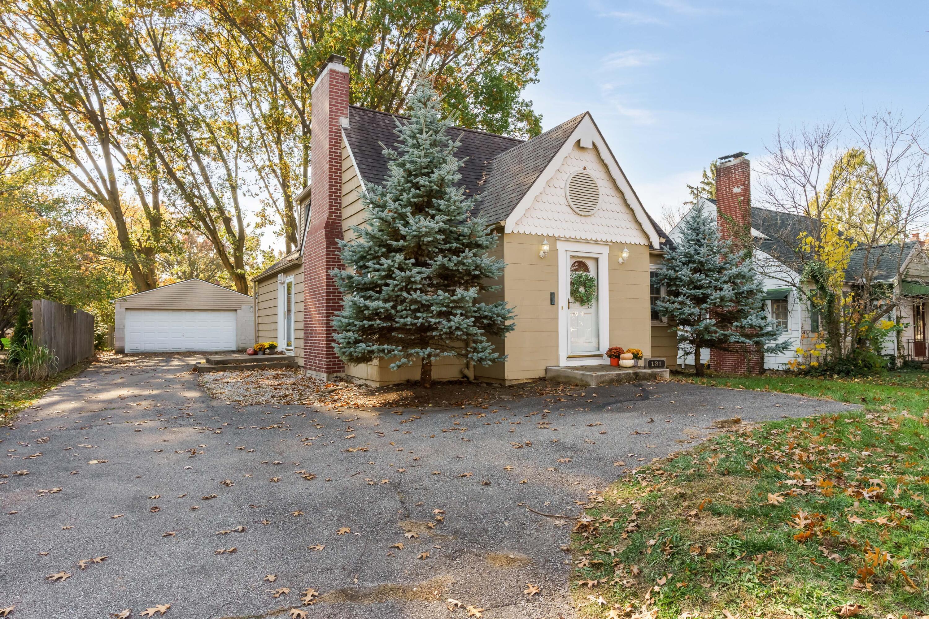131 West Henderson Road Columbus, OH 43214 - Photo 2 of 36 Front Exterior