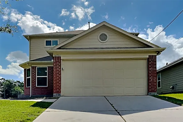 $2,025 | 16731 North Blue Jay Drive, Conroe, TX 77385