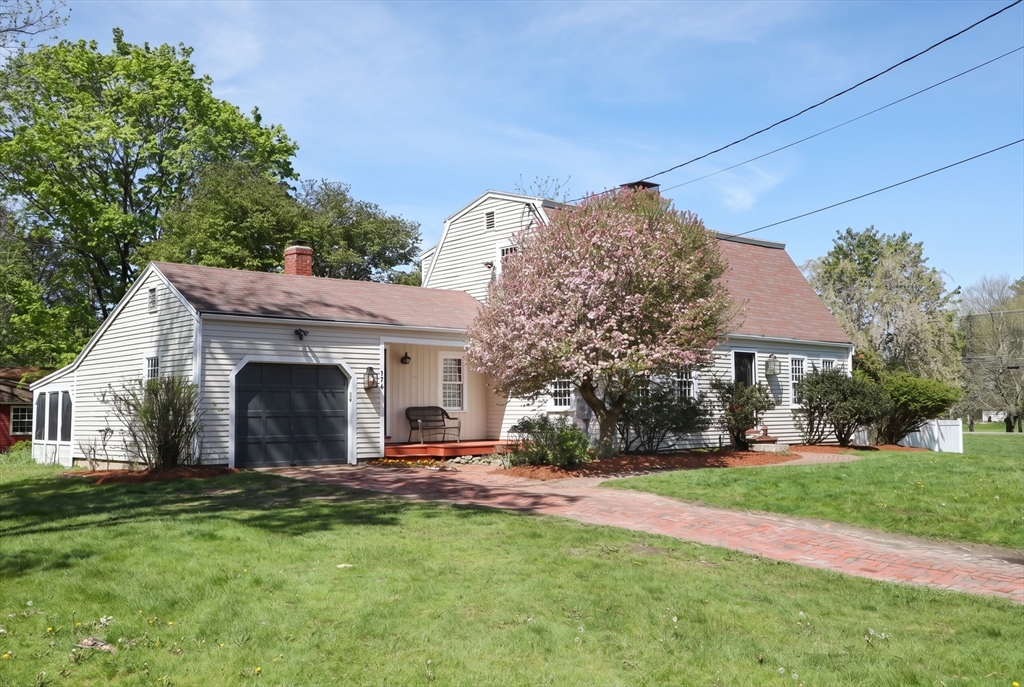 110 Cross Street Andover, MA 01810 - Photo 2 of 40