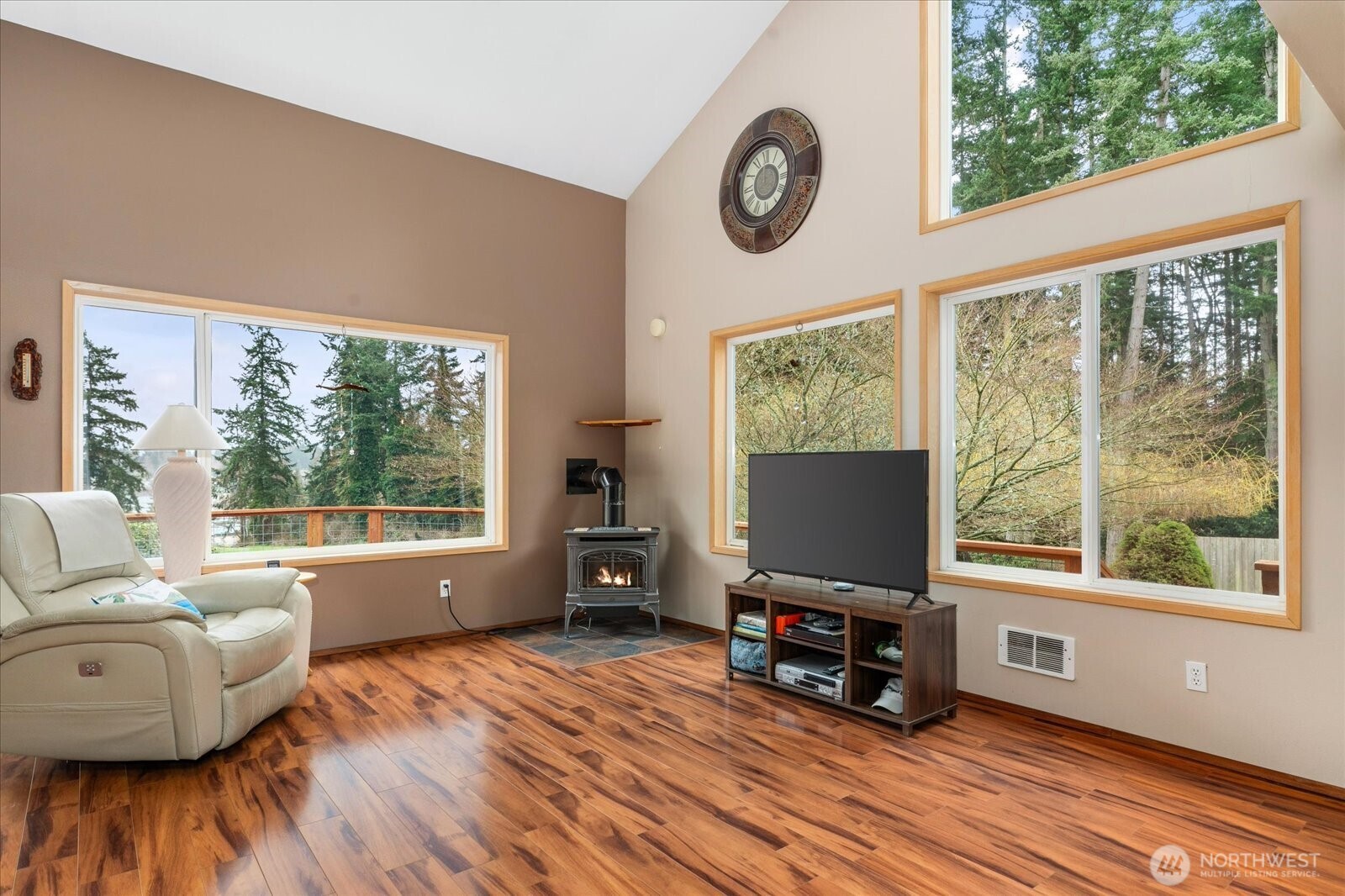 5296 Slocum Way Freeland, WA 98249 - Photo 18 of 40