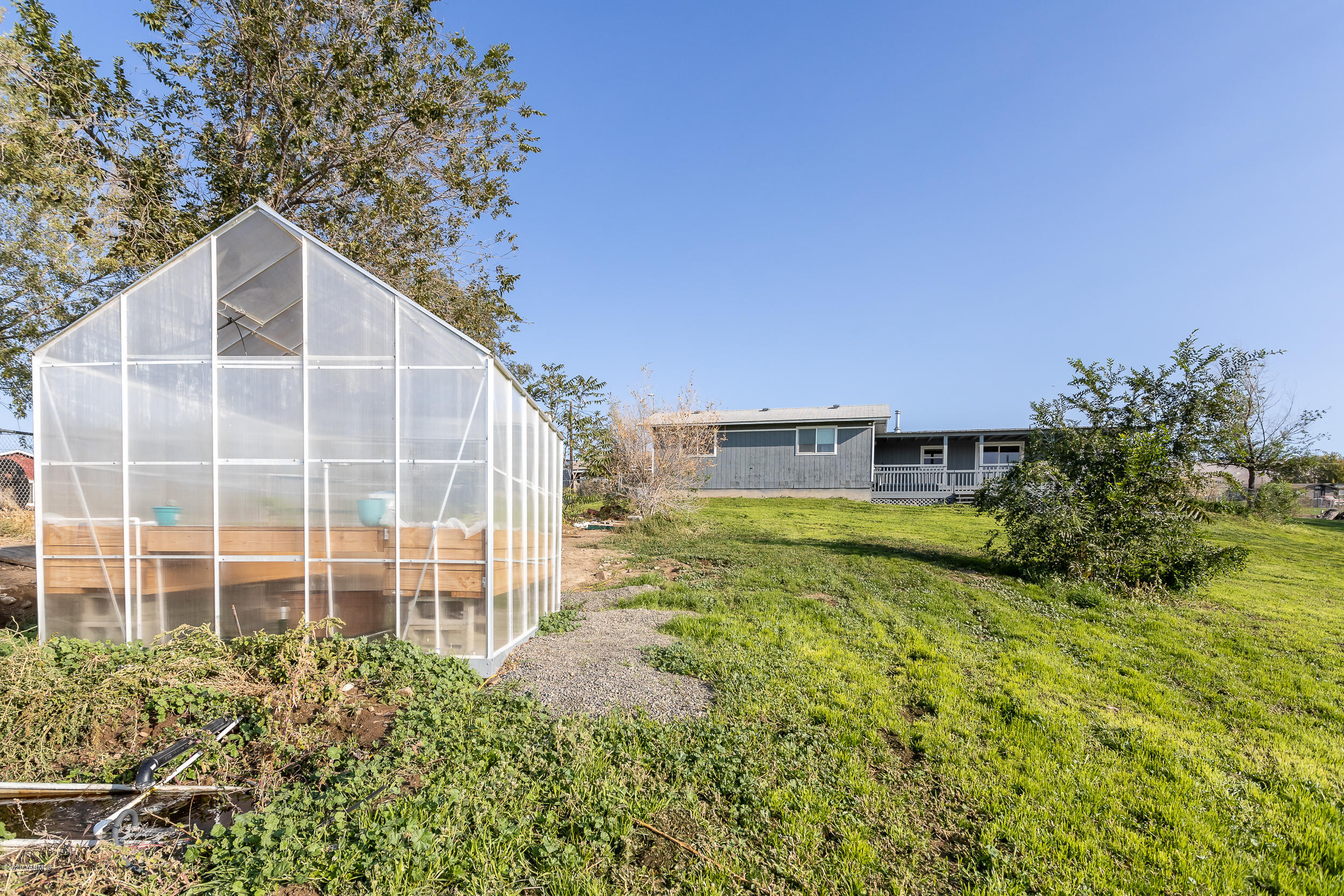 6904 Bittner Road Yakima, WA 98901 - Photo 12 of 29 a view of a large garden with an outdoor space