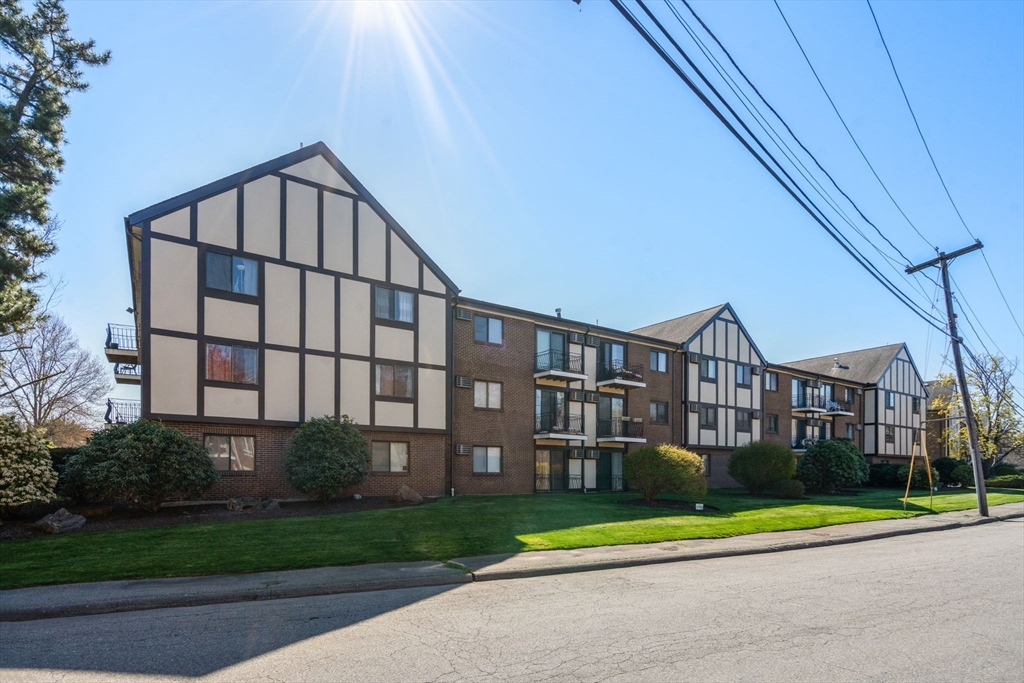 159 Bittersweet Lane, Unit 103 Randolph, MA 02368 - Photo 18 of 23