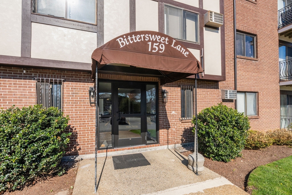 159 Bittersweet Lane, Unit 103 Randolph, MA 02368 - Photo 4 of 23