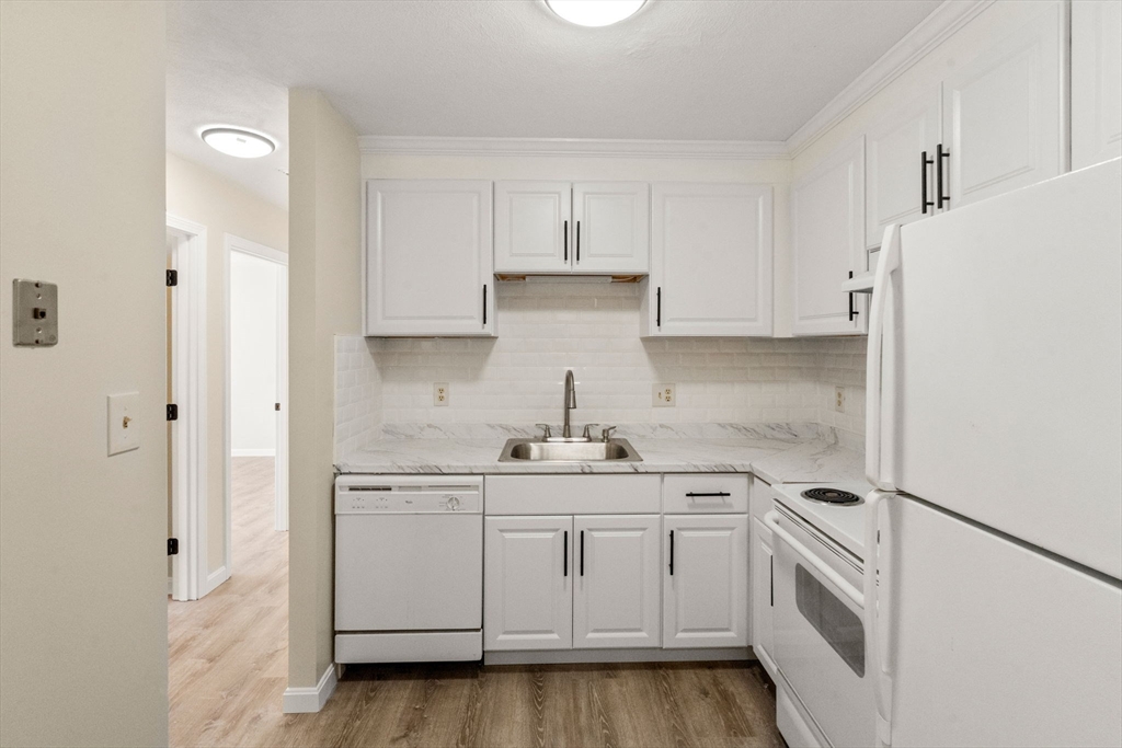 159 Bittersweet Lane, Unit 103 Randolph, MA 02368 - Photo 9 of 23