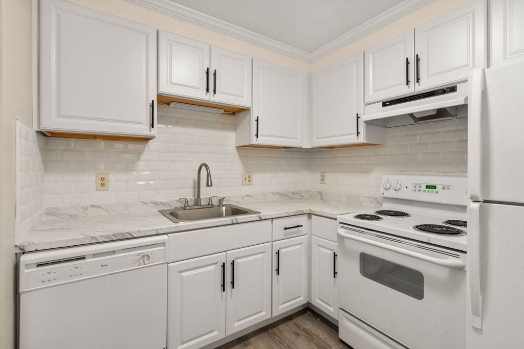 159 Bittersweet Lane, Unit 103 Randolph, MA 02368 - Photo 10 of 23