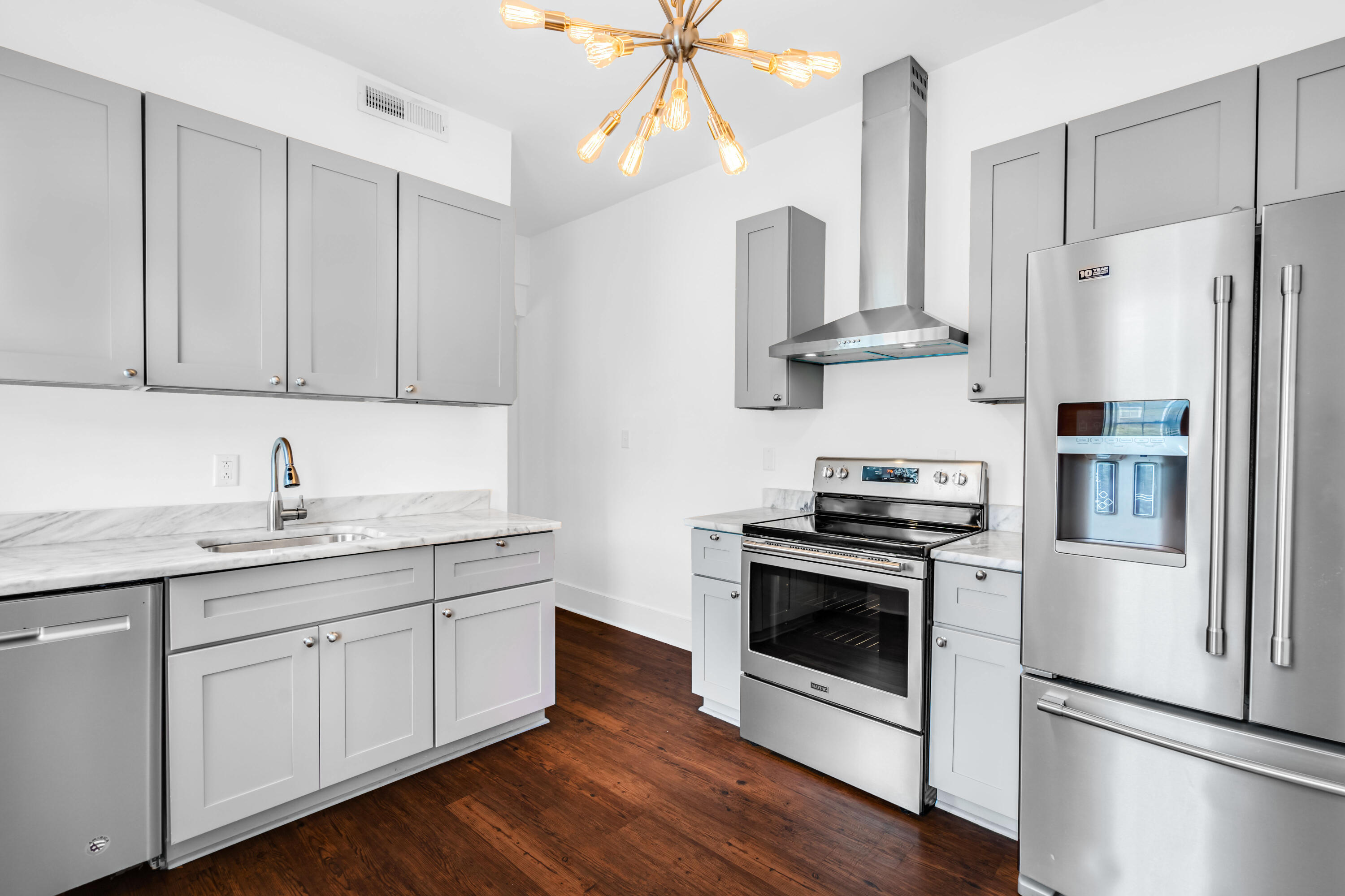 68 South Street Charleston, SC 29403 - Photo 1 of 26 GPS VISUALS RE PHOTOGRAPHY 7