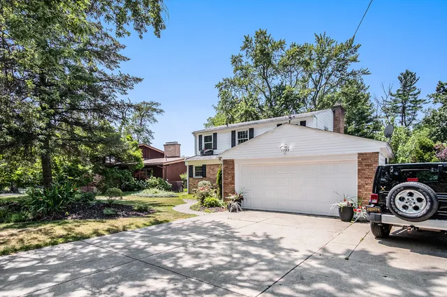 $675,000 | 1753 Breton Road Southeast, Grand Rapids, MI 49506