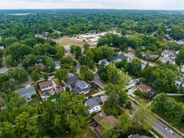 $675,000 | 1753 Breton Road Southeast, Grand Rapids, MI 49506