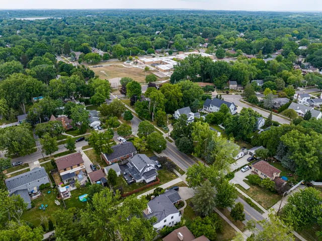 $675,000 | 1753 Breton Road Southeast, Grand Rapids, MI 49506