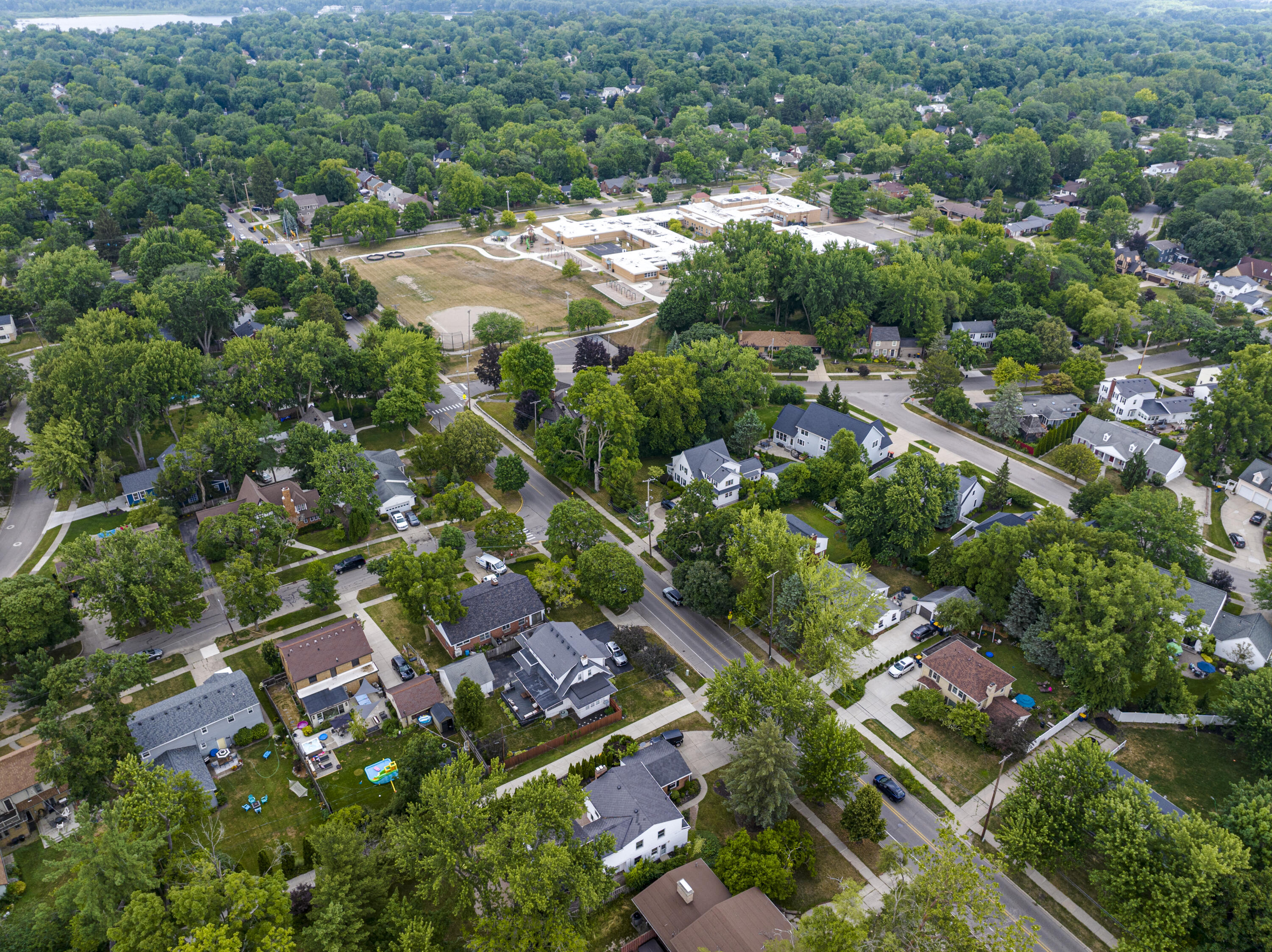 1753 Breton Road Southeast Grand Rapids, MI 49506 - Photo 53 of 62 1753 Breton Road-07