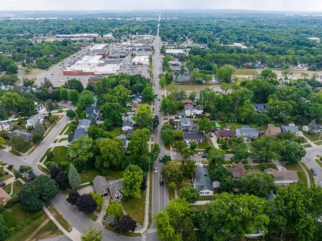 $675,000 | 1753 Breton Road Southeast, Grand Rapids, MI 49506