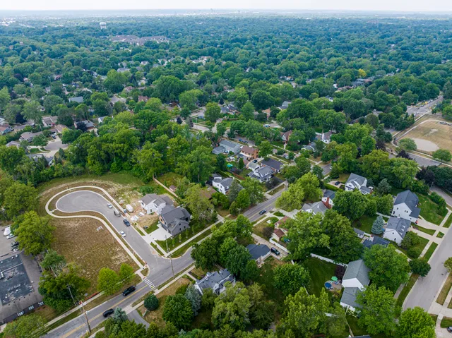 $675,000 | 1753 Breton Road Southeast, Grand Rapids, MI 49506