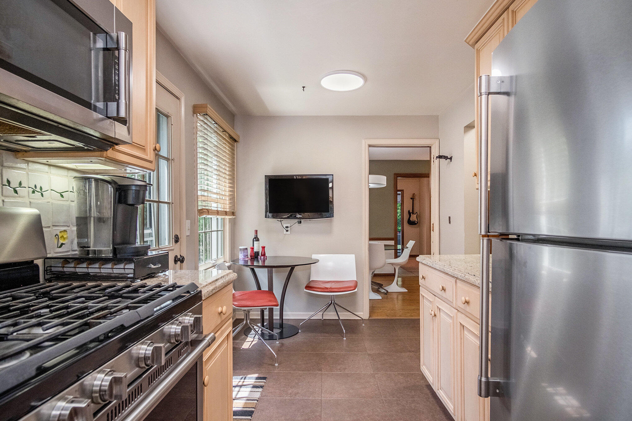 1753 Breton Road Southeast Grand Rapids, MI 49506 - Photo 9 of 62 014_dscf5820_648