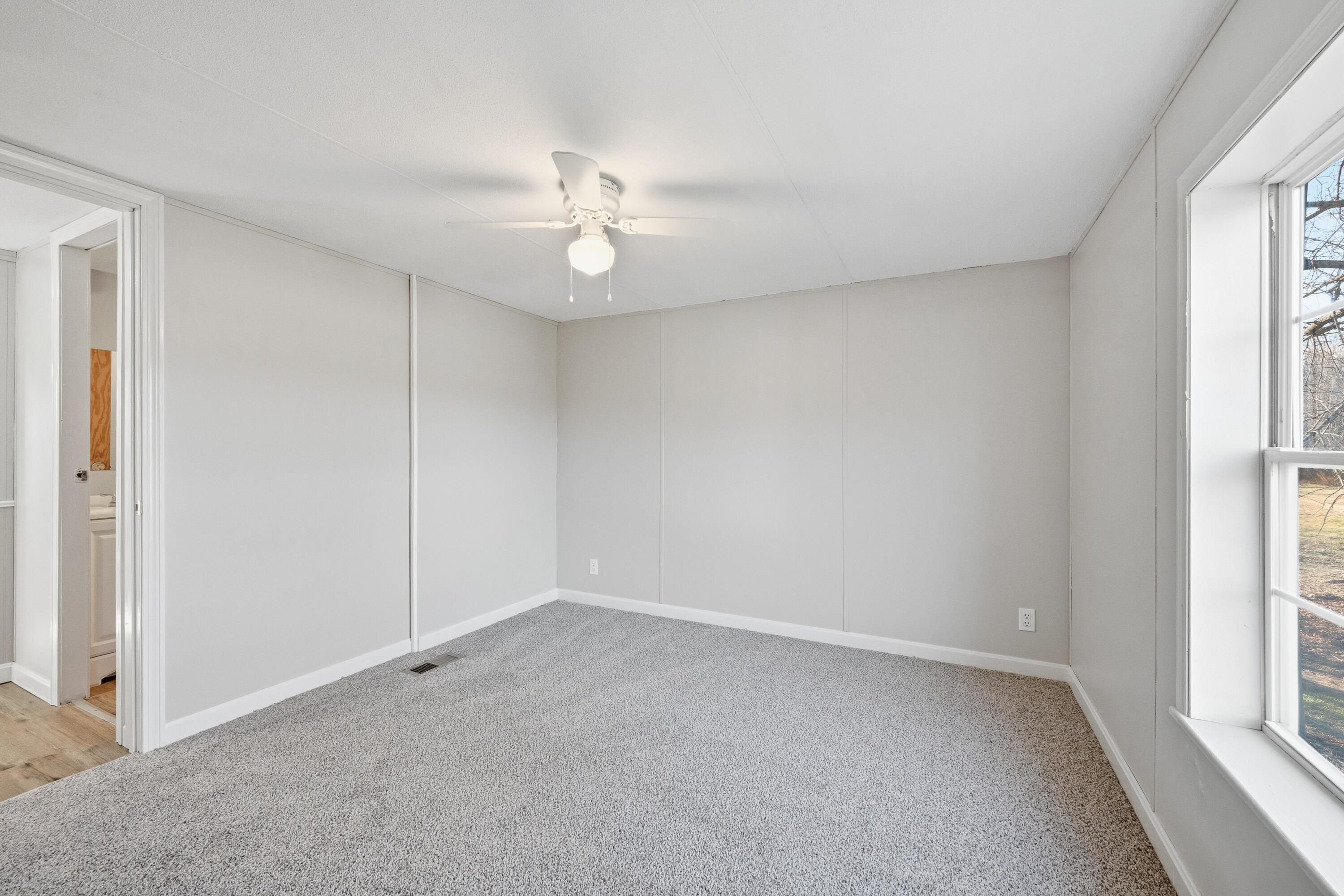 480 Johnson Flat Road Clinton, ME 04927 - Photo 22 of 27 110311gr-134