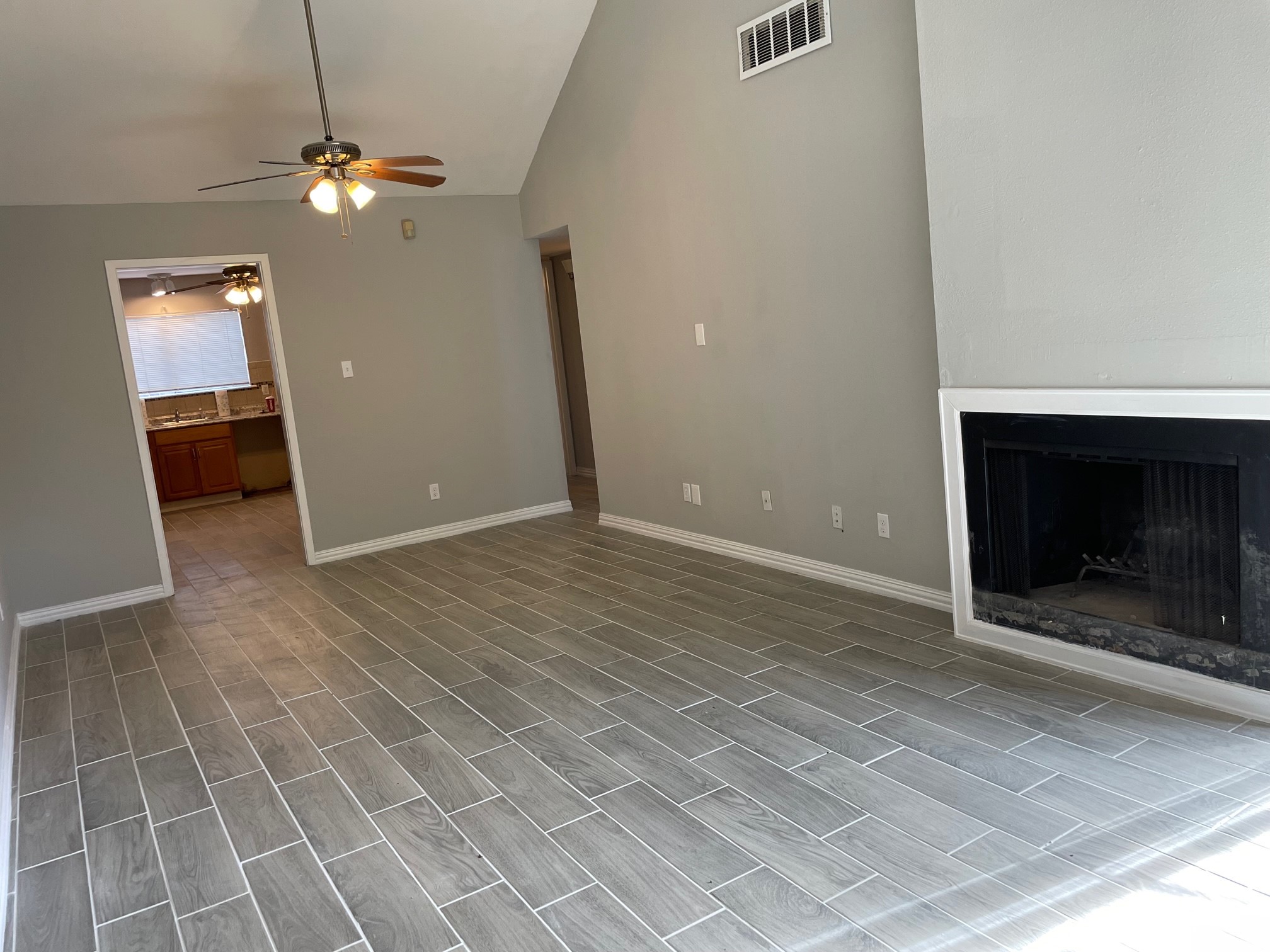 6401 Deihl Road, Unit 202 Houston, TX 77092 - Photo 11 of 22 Living room with fireplace