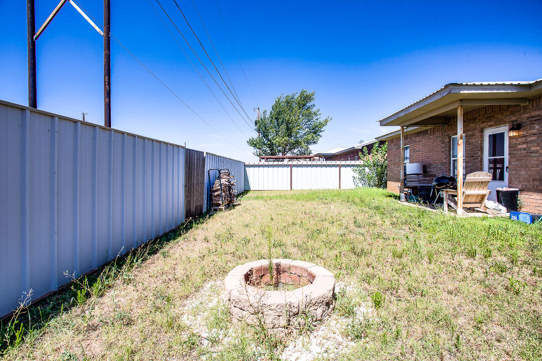905 11th Street Wolfforth, TX 79382 - Photo 18 of 18 a house view with a backyard space