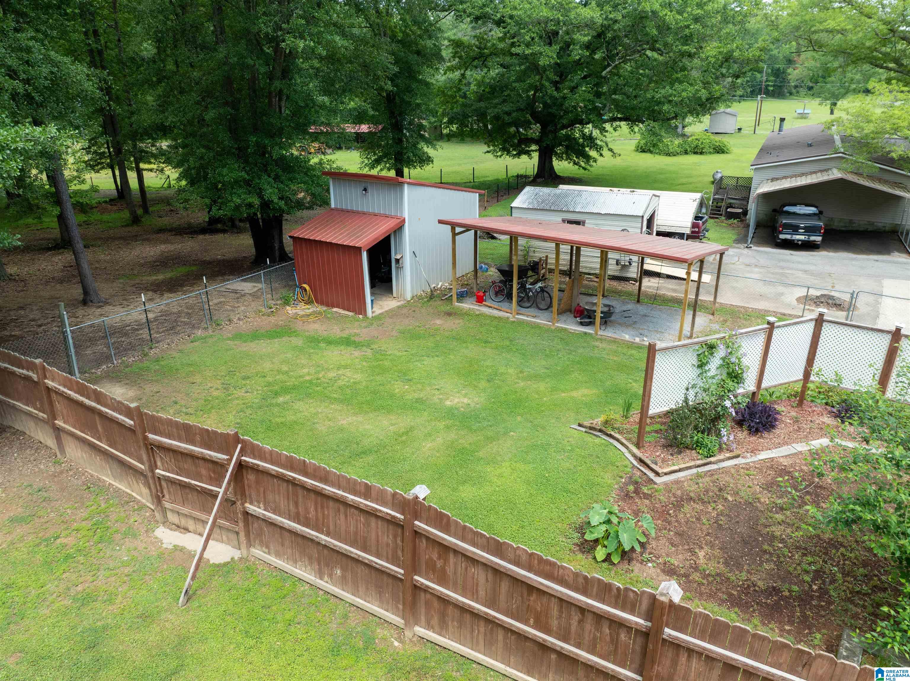 1394 Gate 8 Road Anniston, AL 36201 - Photo 8 of 69