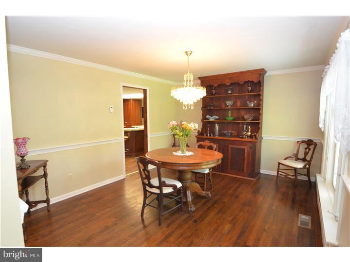 1322 Snyder Road Green Lane, PA 18054 - Photo 4 of 25 Dining Room