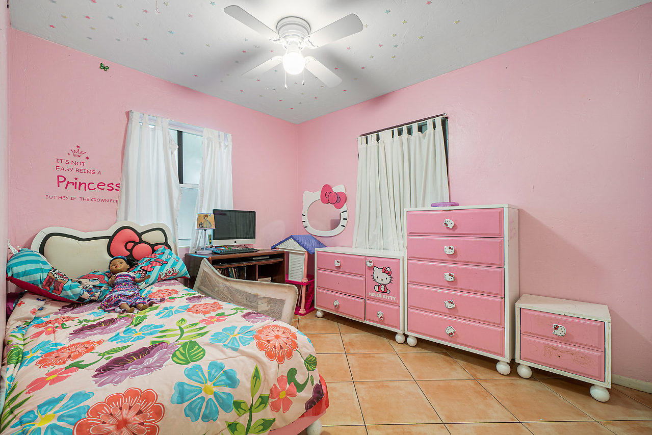 2361 Robin Road West Palm Beach, FL 33409 - Photo 16 of 22 004-2361RobinRd-WestPalmBeach-FL-small