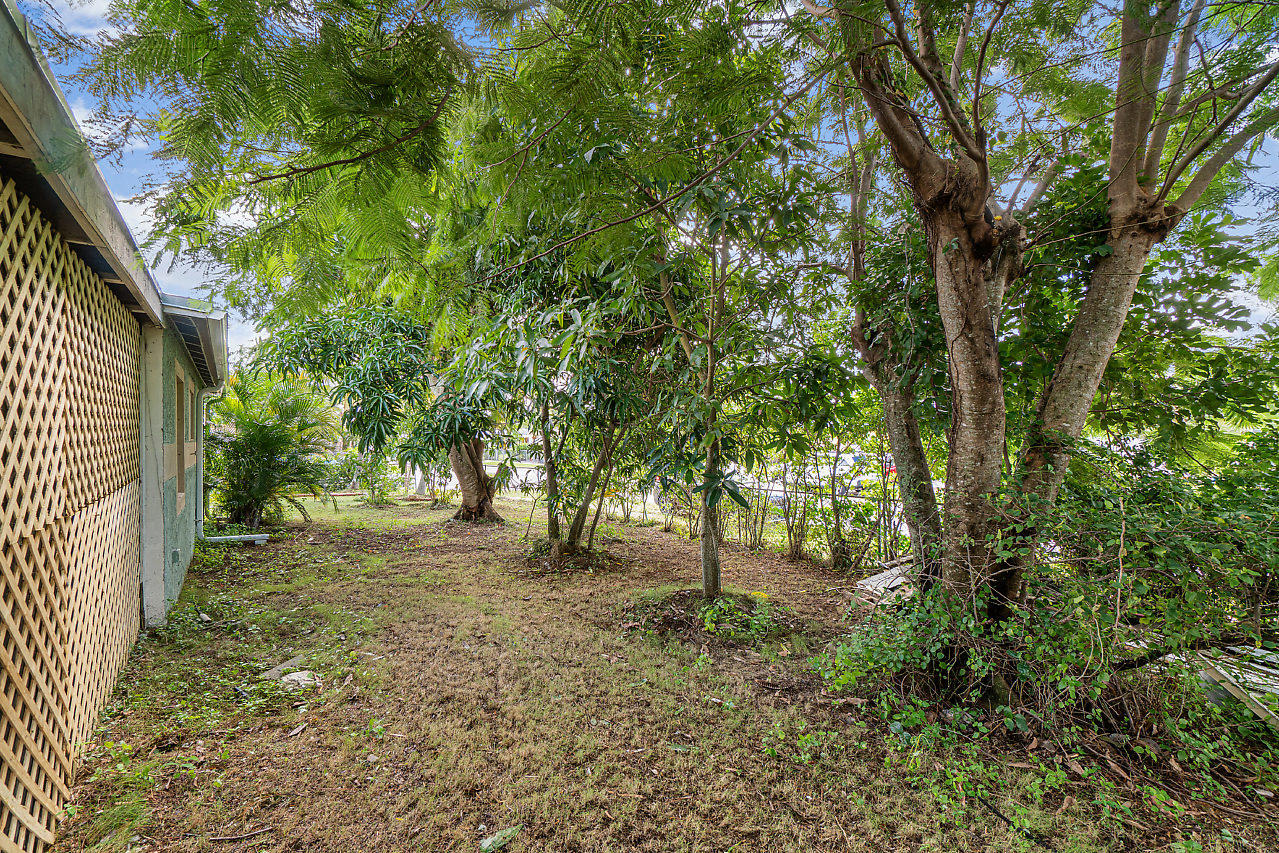 2361 Robin Road West Palm Beach, FL 33409 - Photo 22 of 22 021-2361RobinRd-WestPalmBeach-FL-small