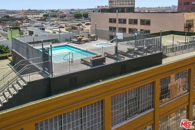 a view of an outdoor space