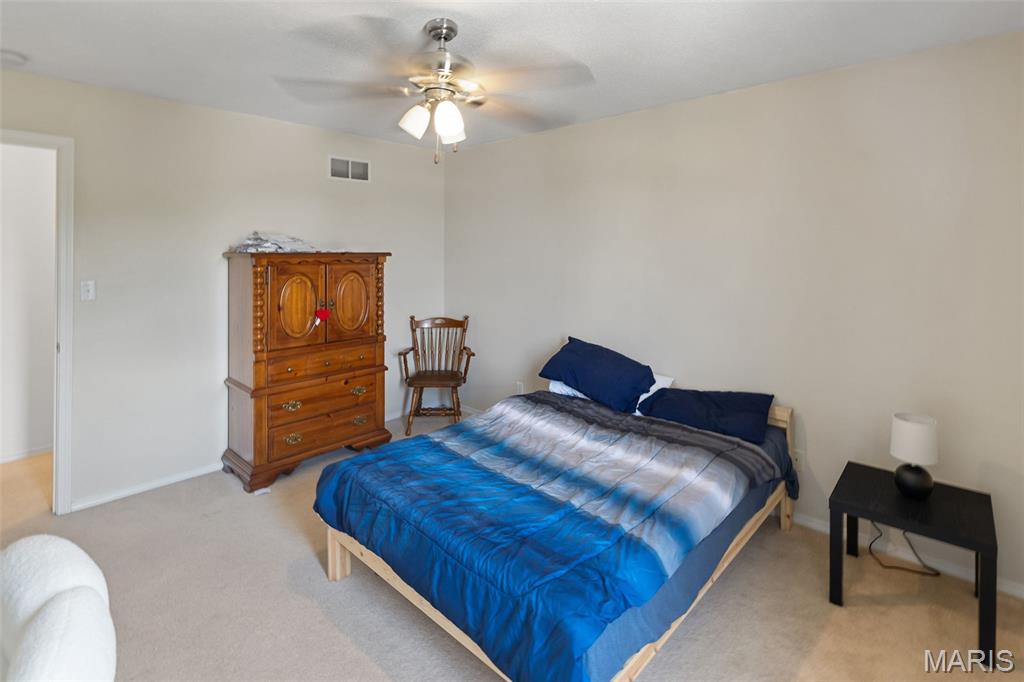 922 Benjamin Drive O'Fallon, IL 62269 - Photo 19 of 32