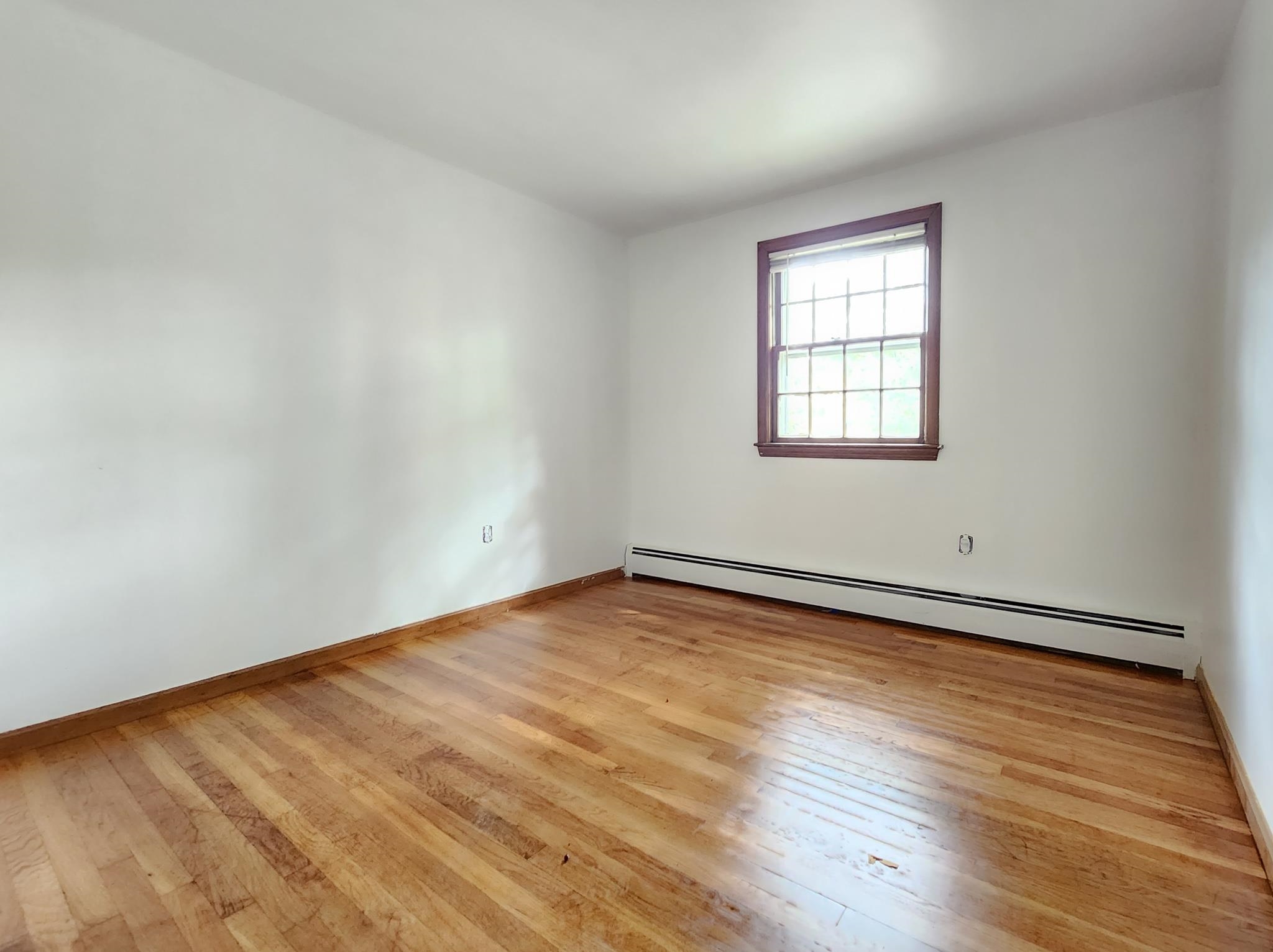 64 Tsienneto Road Derry, NH 03038 - Photo 13 of 31
