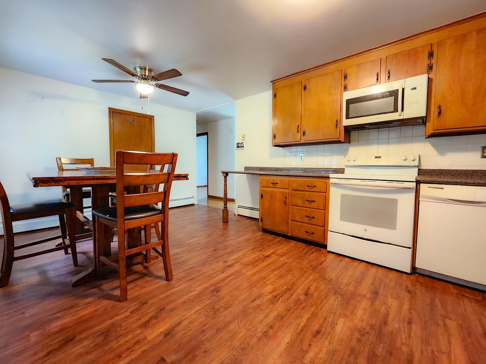 64 Tsienneto Road Derry, NH 03038 - Photo 10 of 31