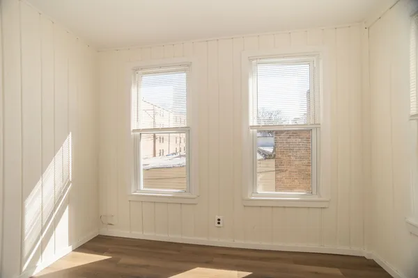 $1,850 | 6405 North Hamilton Avenue, Unit 2, Chicago, IL 60659