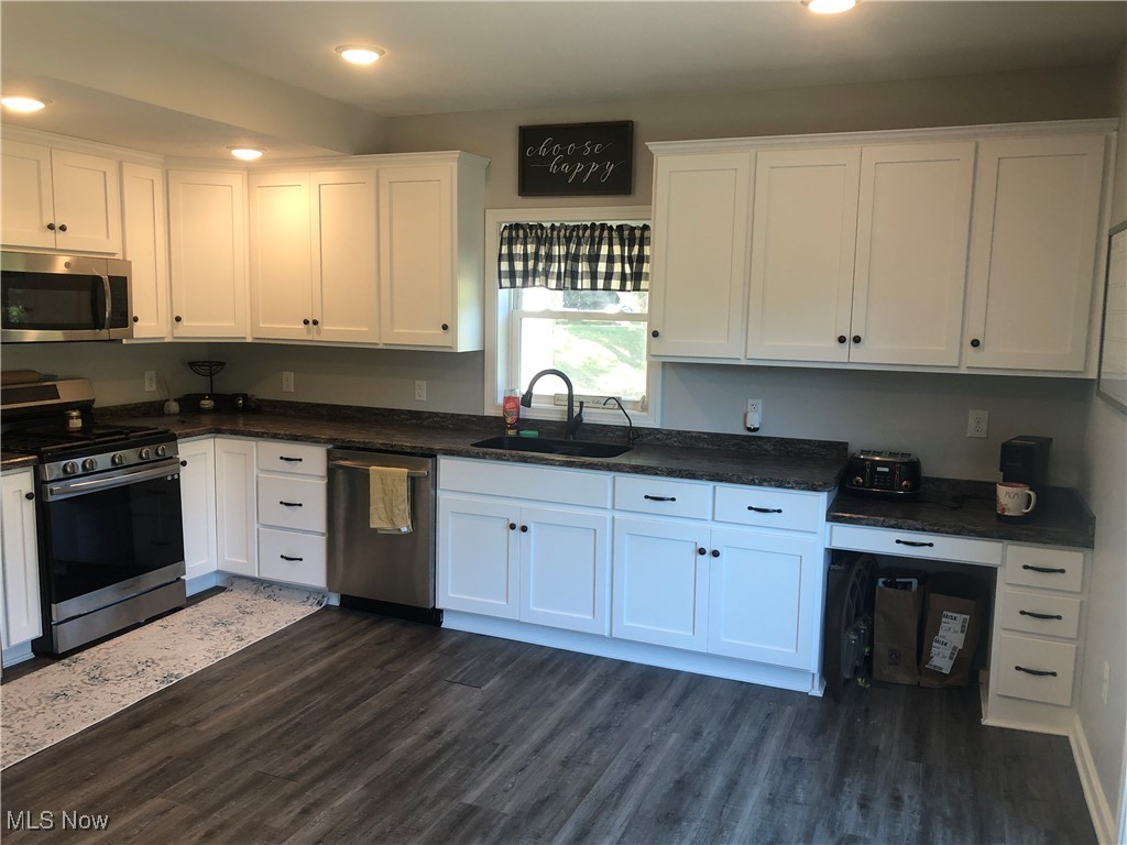6300 Caddy Road Southwest Bowerston, OH 44695 - Photo 11 of 37