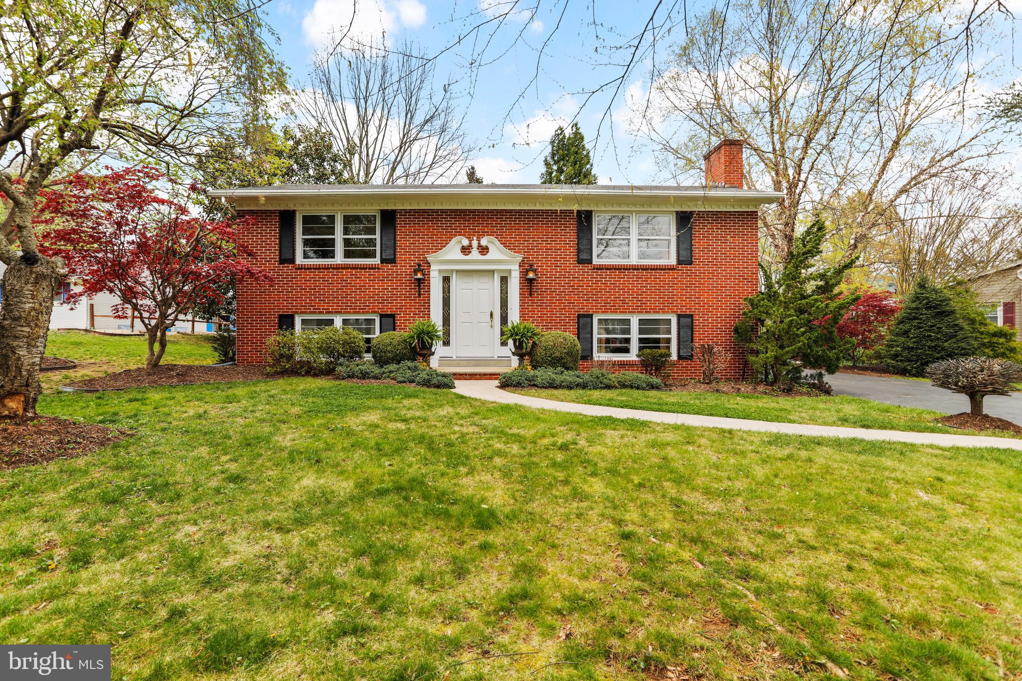 10600 Harry Heth Road Williamsport, MD 21795 - Photo 2 of 52 All Red Brick Split Foyer, 4 Bedroom, 2 Bath!
