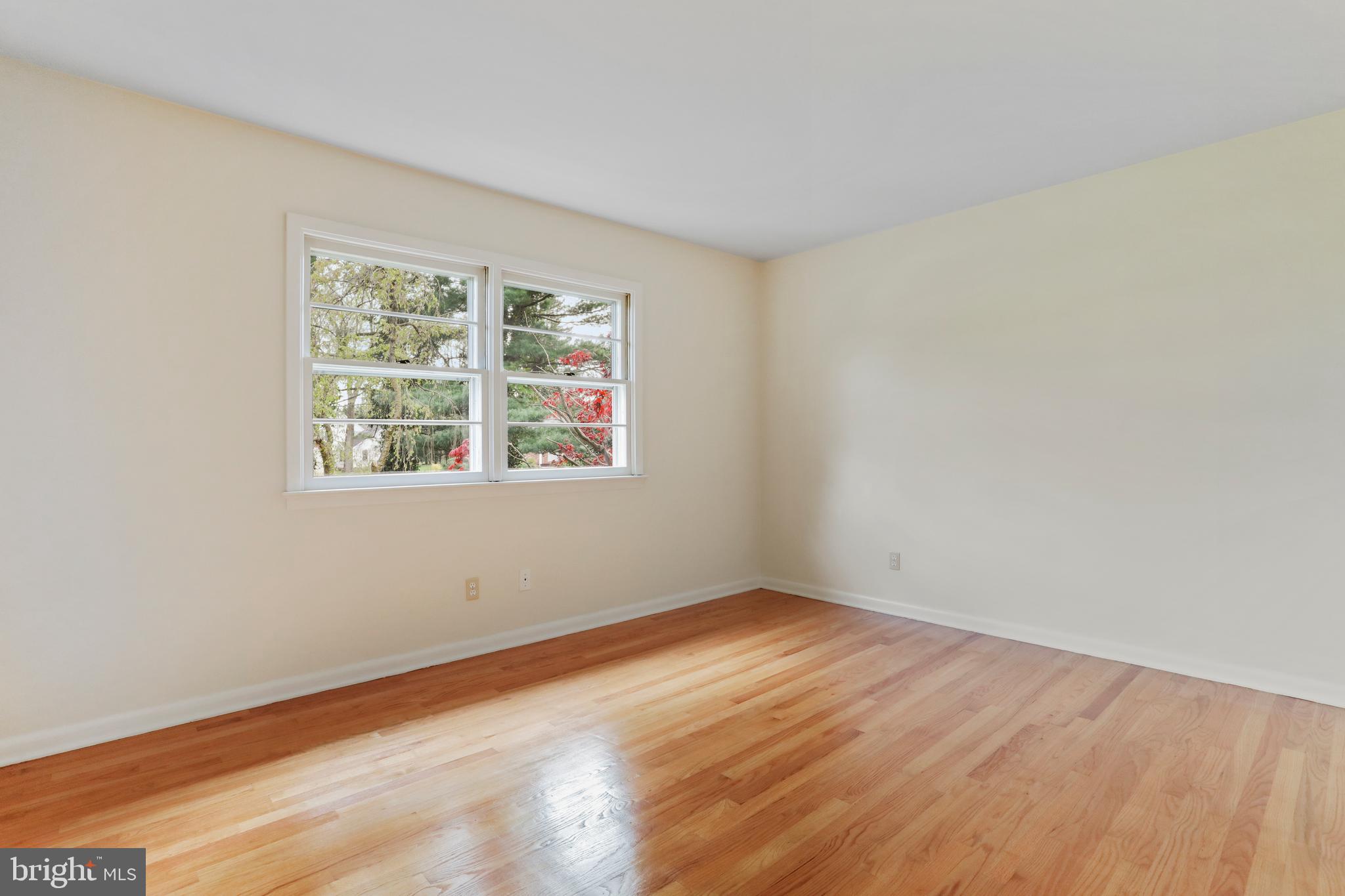 10600 Harry Heth Road Williamsport, MD 21795 - Photo 22 of 52 Bedroom 1, 12'4" X 13'8',