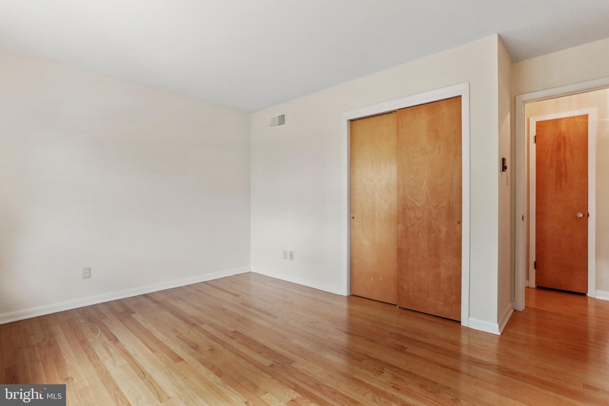 10600 Harry Heth Road Williamsport, MD 21795 - Photo 23 of 52 Bedroom 1; 12'4" X 13'8', Closet 4'10" X 2'