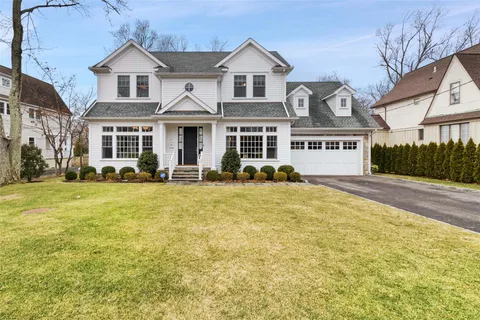 $3,290,000 | 350 Heathcote Road, Scarsdale, NY 10583