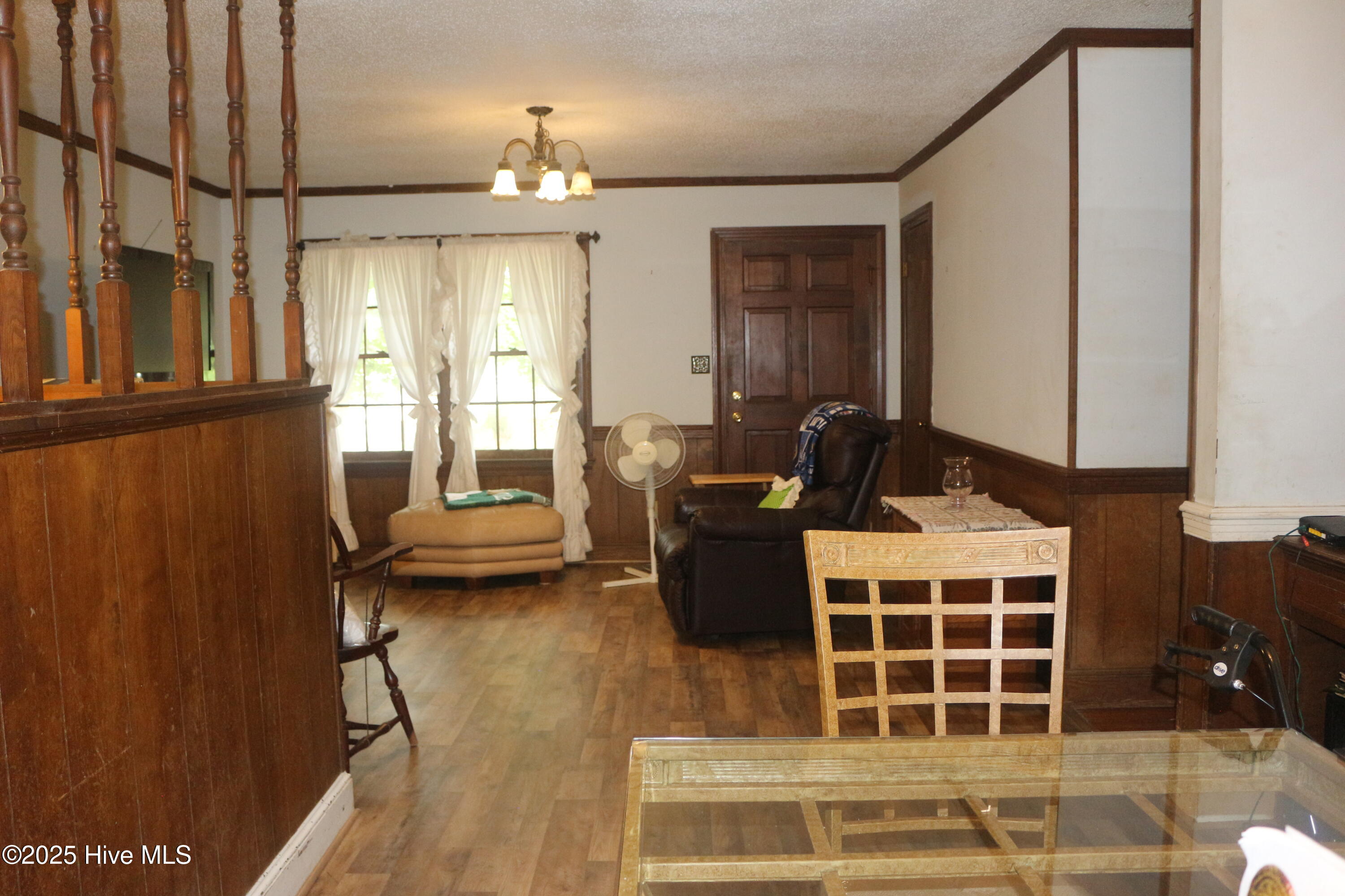 2044 Mozingo Road Greenville, NC 27834 - Photo 19 of 53 Looking-at-Frontroom