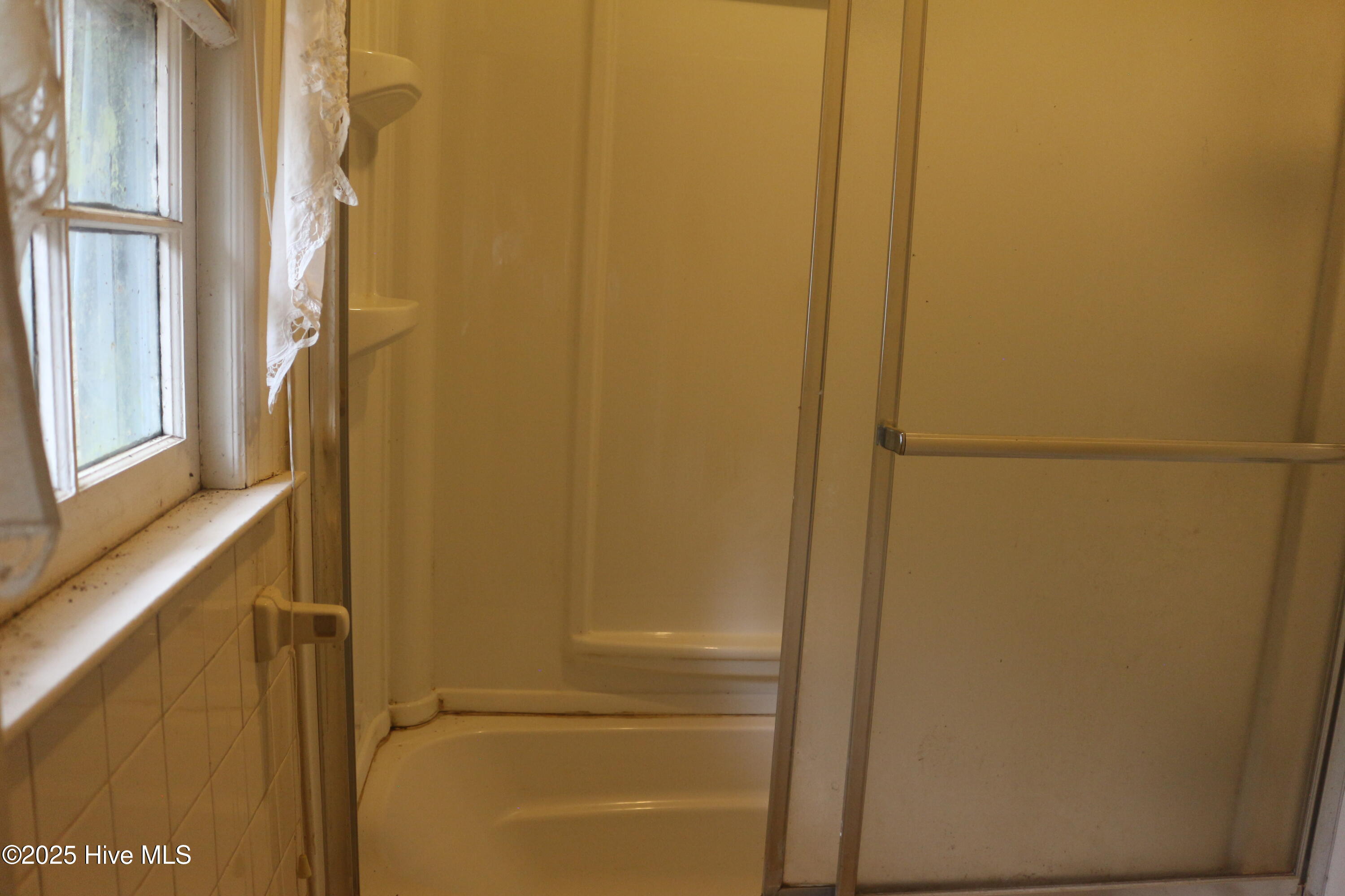 2044 Mozingo Road Greenville, NC 27834 - Photo 27 of 53 Soaker-Tub-Room