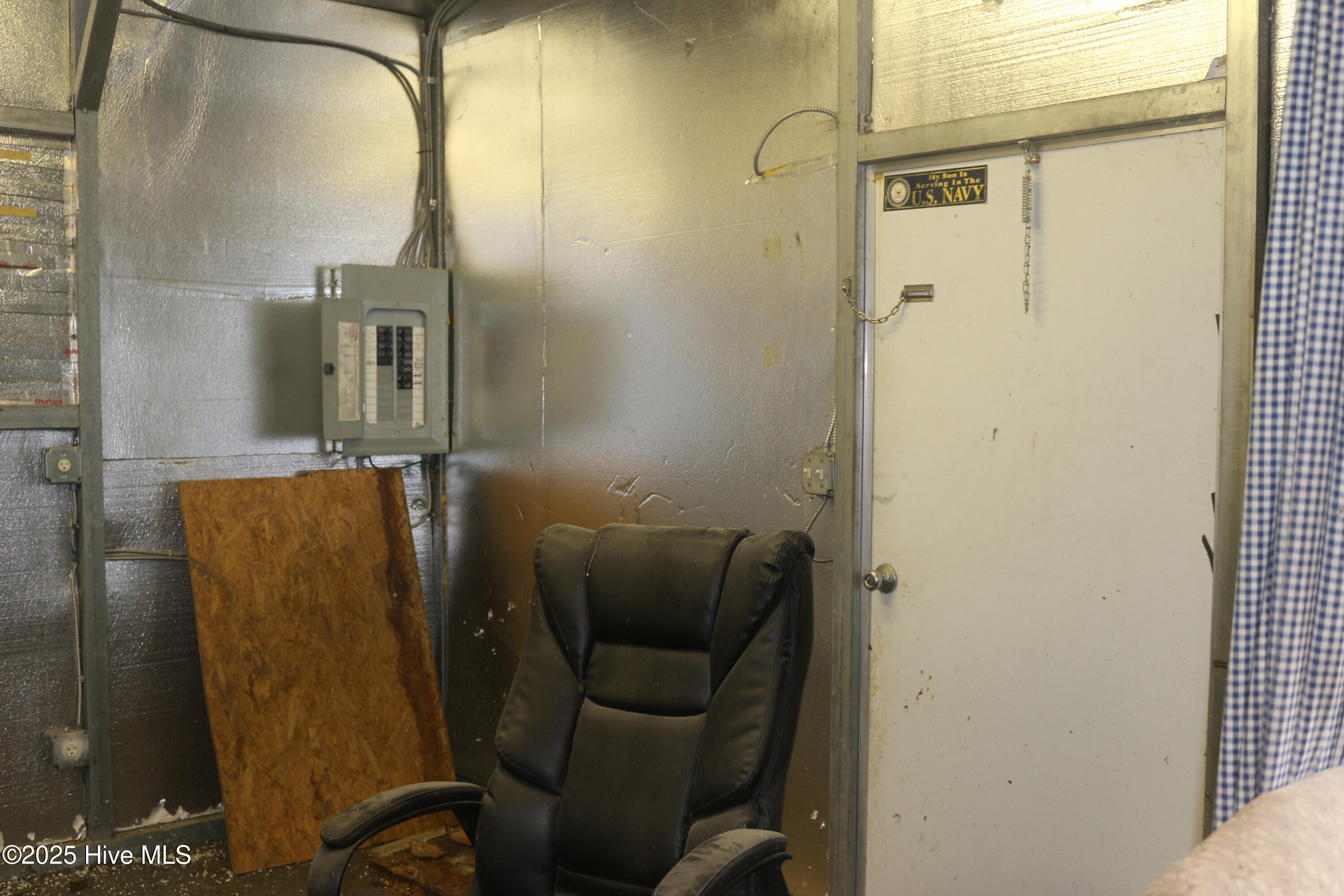 2044 Mozingo Road Greenville, NC 27834 - Photo 49 of 53 Garage-Office-Inside-2