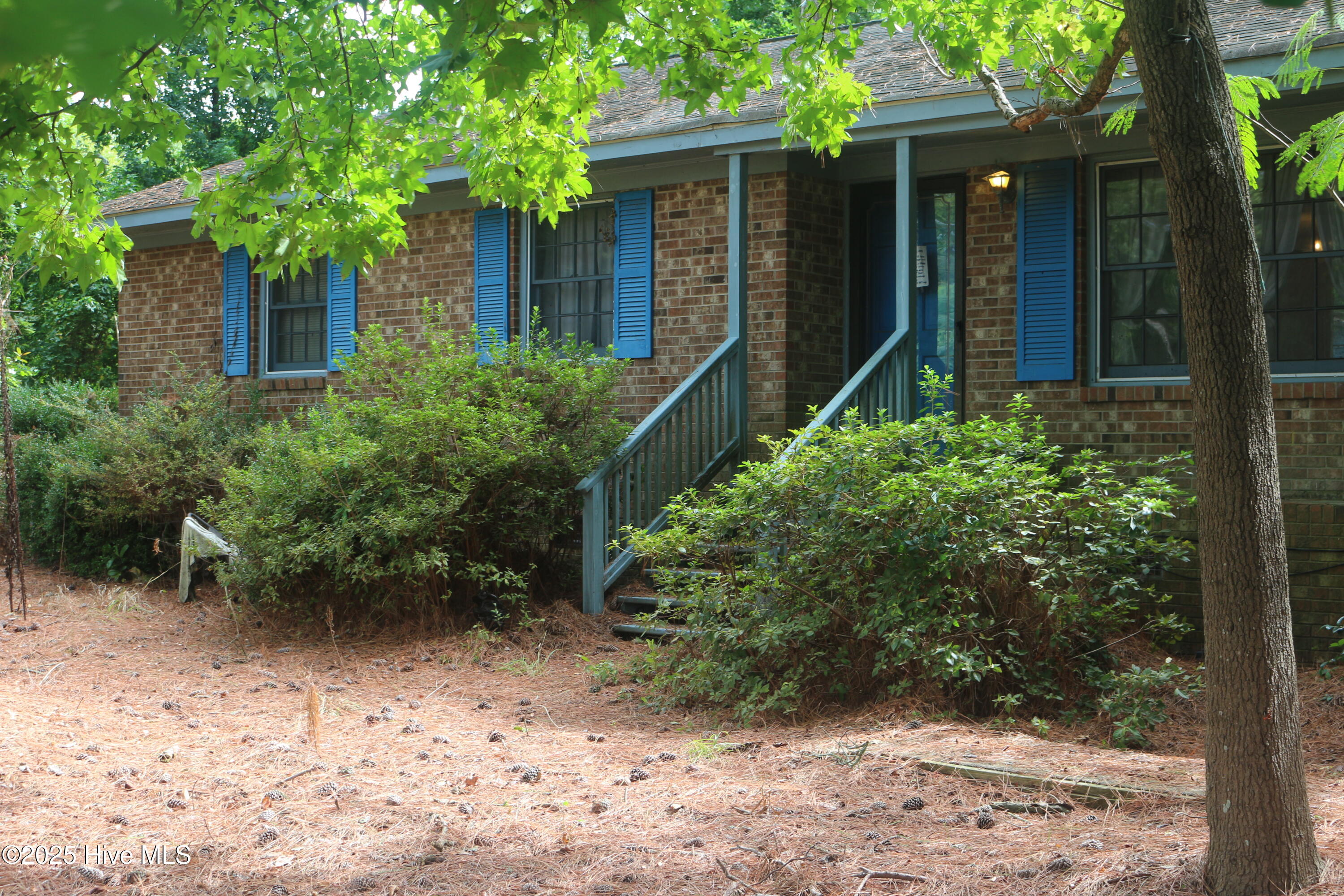2044 Mozingo Road Greenville, NC 27834 - Photo 8 of 53 House-Front-6
