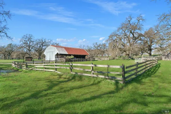 $2,475,000 | 3111 Piner Road, Santa Rosa, CA 95401