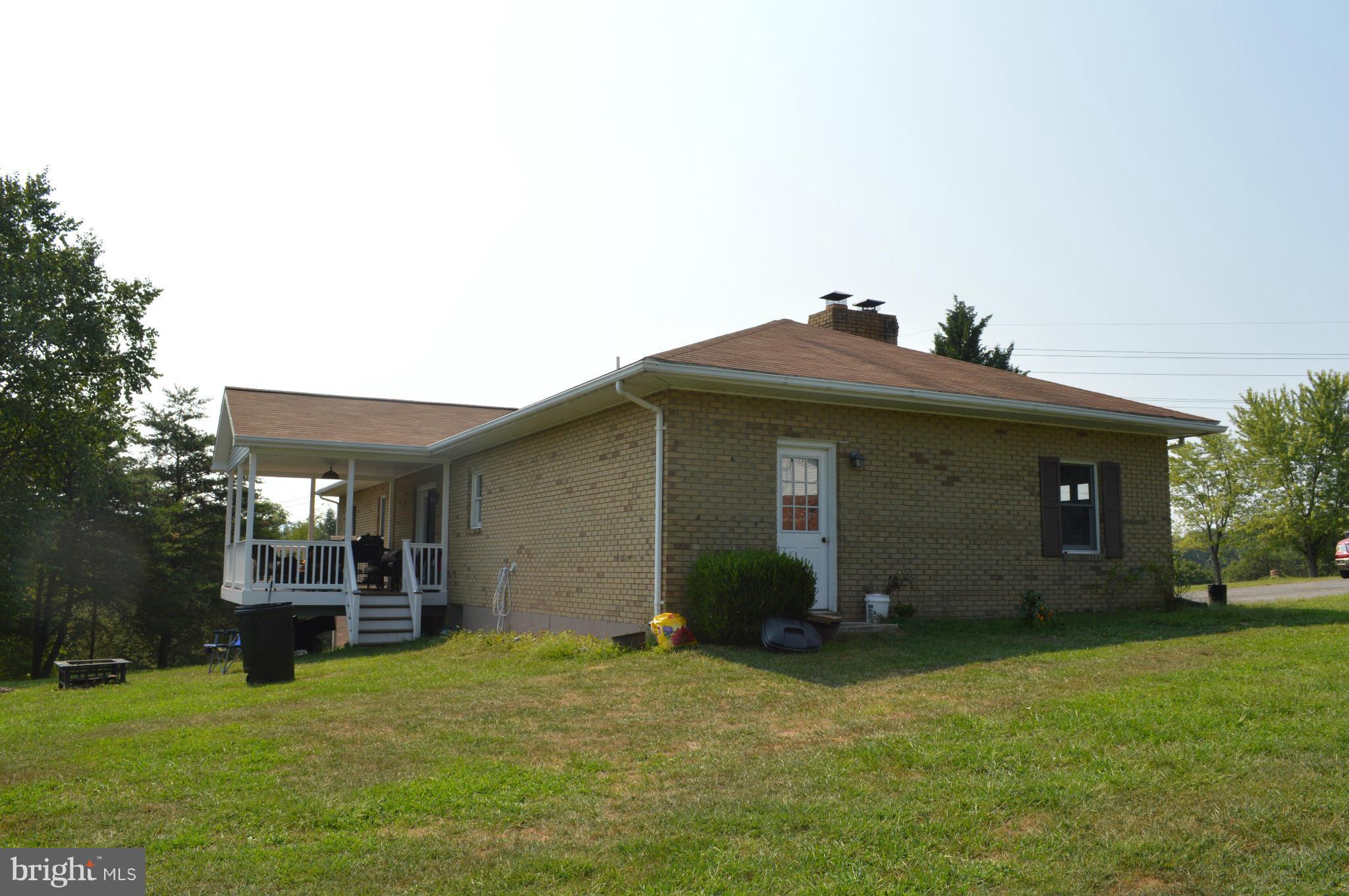 Exterior (Rear)