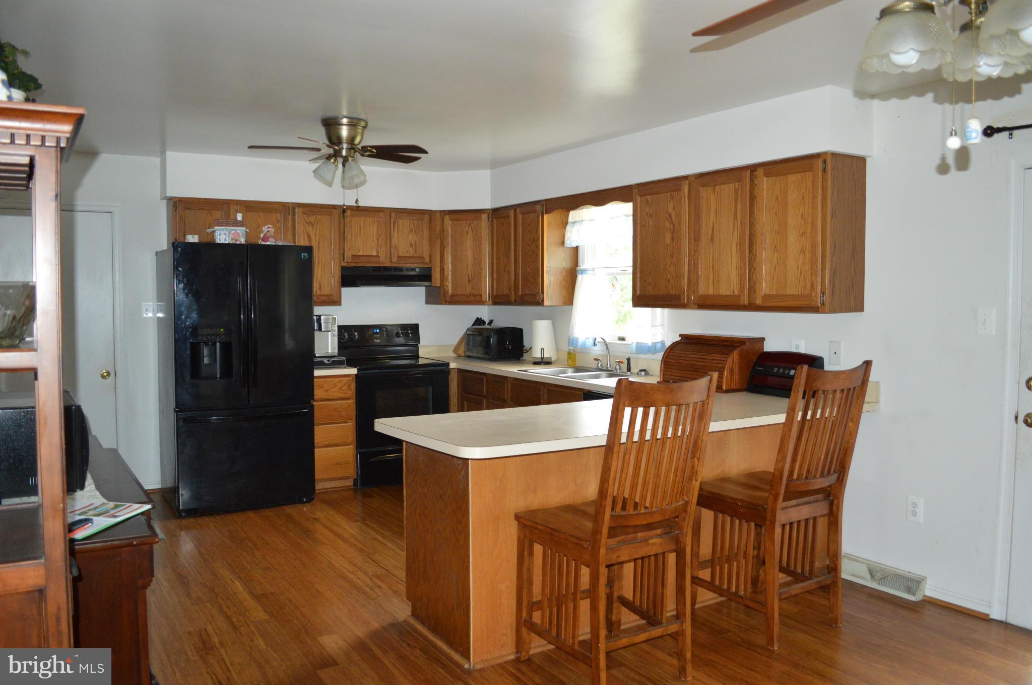 89 Pious View Road Berkeley Springs, WV 25411 - Photo 10 of 30 Kitchen