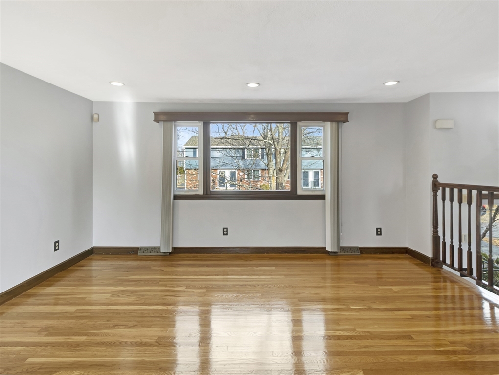 31 Leominster Road Dedham, MA 02026 - Photo 12 of 31 Gallery Image 12