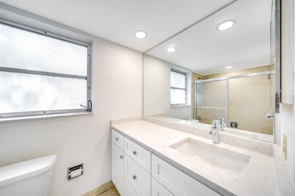 2601 South Course Drive, Unit 111 Pompano Beach, FL 33069 - Photo 15 of 22