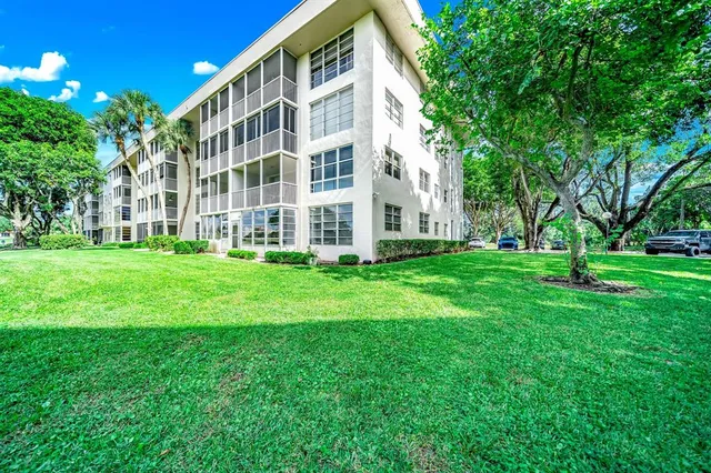 $225,000 | 2601 South Course Drive, Unit 111, Pompano Beach, FL 33069