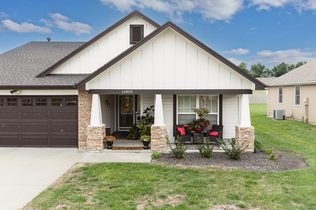 16809 Sheehan Road Basehor, KS 66007 - Photo 3 of 8