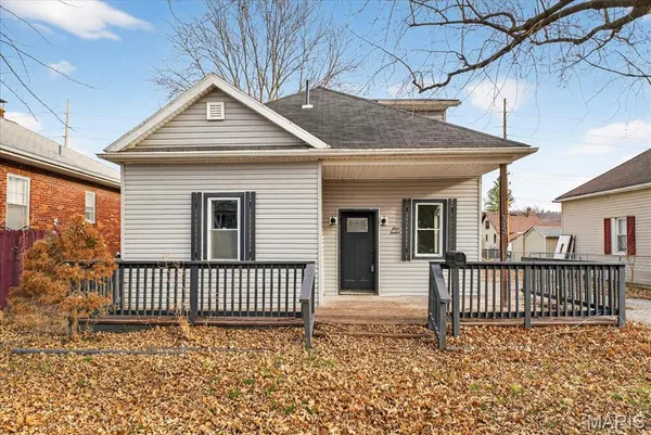 $104,900 | 112 North 4th Street, Dupo, IL 62239