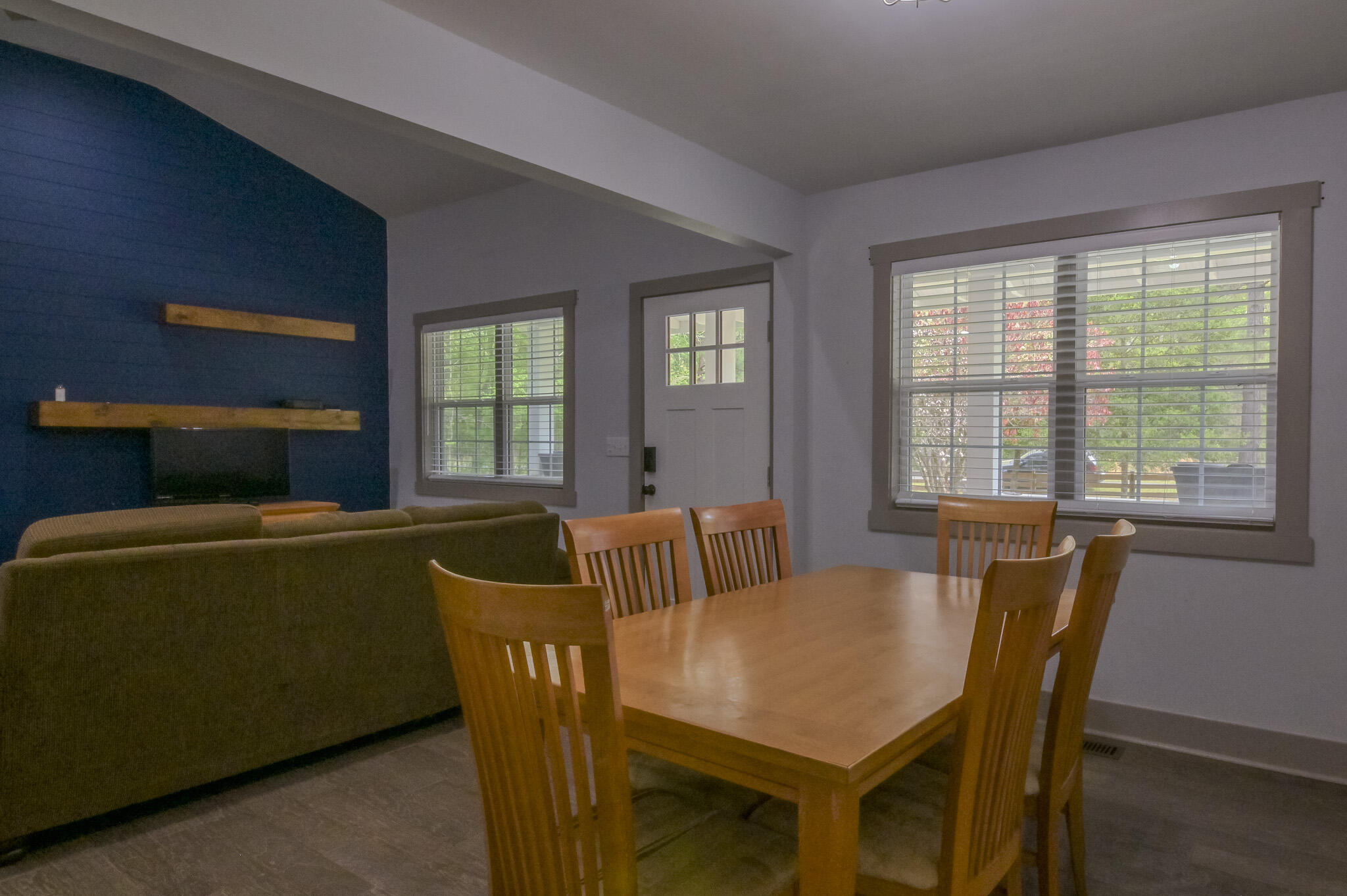 1033 Nash Road Ridgeville, SC 29472 - Photo 8 of 18 Dining Room