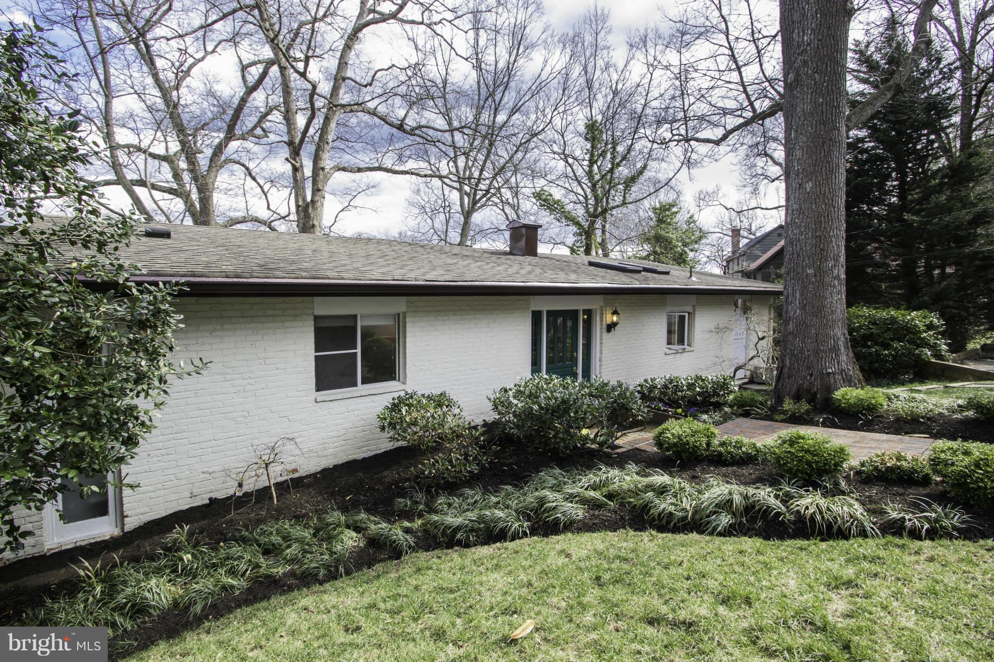 1542 Briarcliff Road Arnold, MD 21012 - Photo 6 of 30 Exterior (Front)