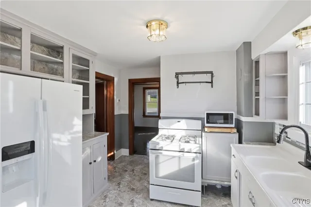 $239,900 | 287 Rochester Street, Avon, NY 14414