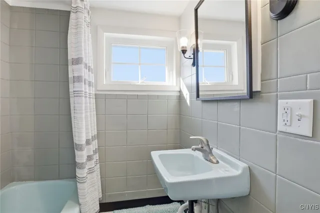 $239,900 | 287 Rochester Street, Avon, NY 14414